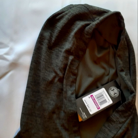 Under Armour Heat Gear men's  size 2xl pull over long sleeves hooded top - Picture 4 of 10